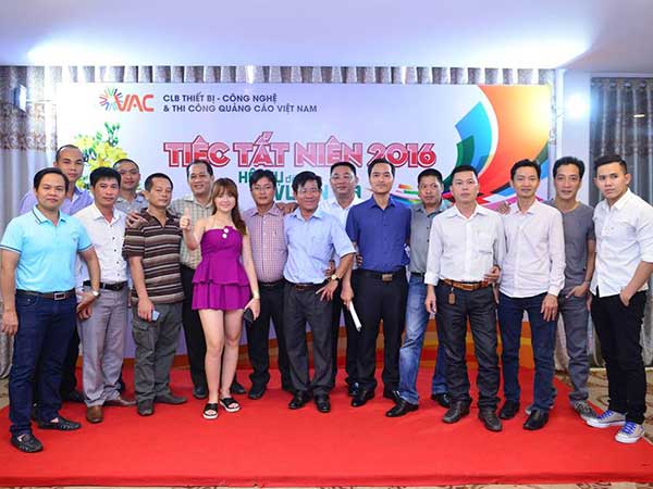 Cường Khanh tham gia tất niên CLB Thiết Bị & Công Nghệ VAC