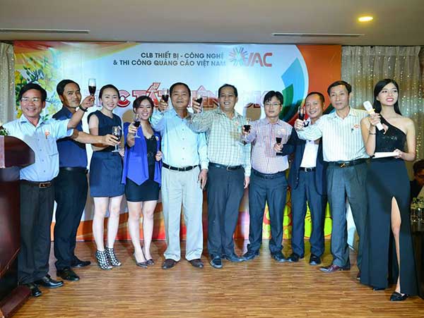 Cường Khanh tham gia tất niên CLB Thiết Bị & Công Nghệ VAC