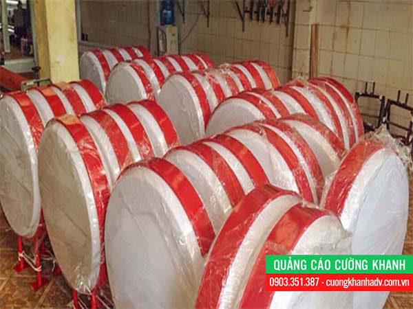 hộp đèn hút nổi