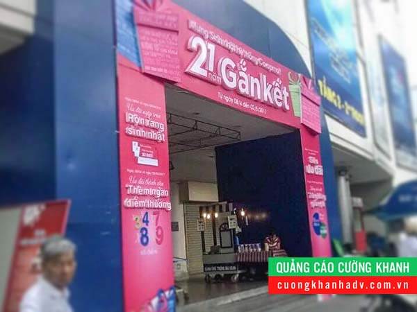 Bảng hiệu chữ nổi