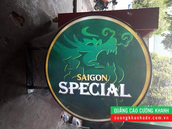 hộp đèn hút nổi