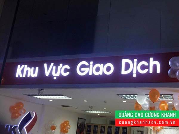 chữ nổi mica