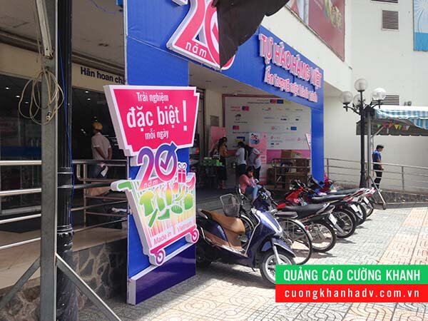 hộp đèn hút nổi