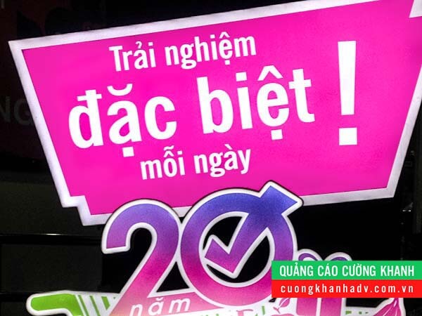 hộp đèn hút nổi