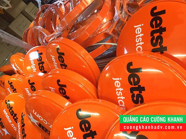 hộp đèn hút nổi