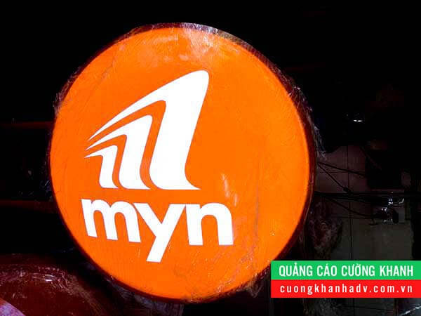 hộp đèn hút nổi