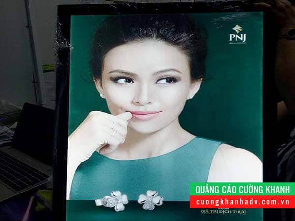 hộp đèn siêu mỏng