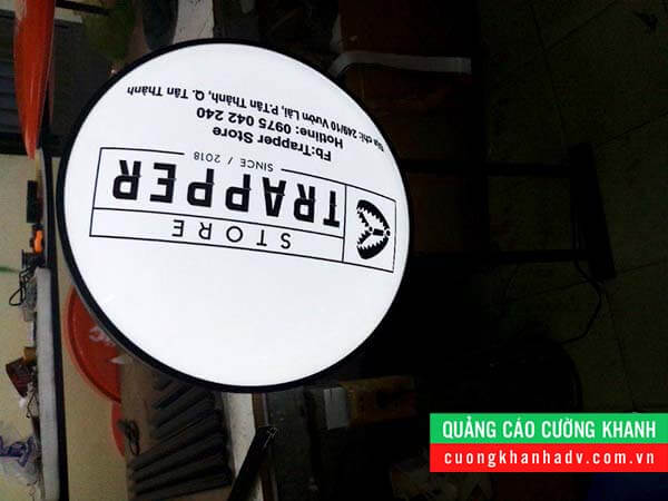 hộp đèn hút nổi