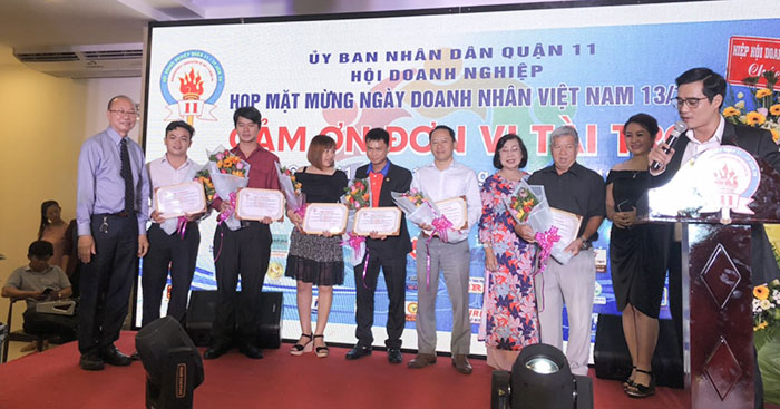 quảng cáo cường khanh tại lễ kỷ niệm doanh nhân việt nam 13.10 của hội doanh nghiệp quận 11