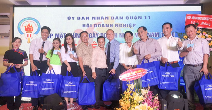 quảng cáo cường khanh tại lễ kỷ niệm doanh nhân việt nam 13.10 của hội doanh nghiệp quận 11