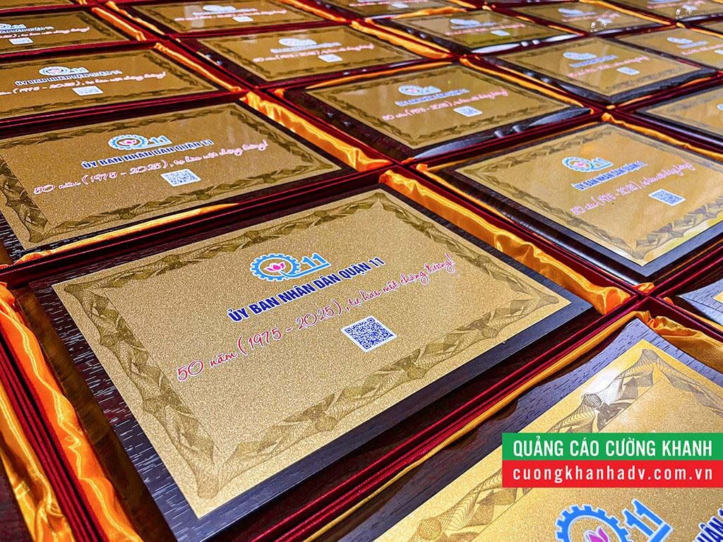 Bảng vinh danh gỗ in UV cơ quan Nhà nước