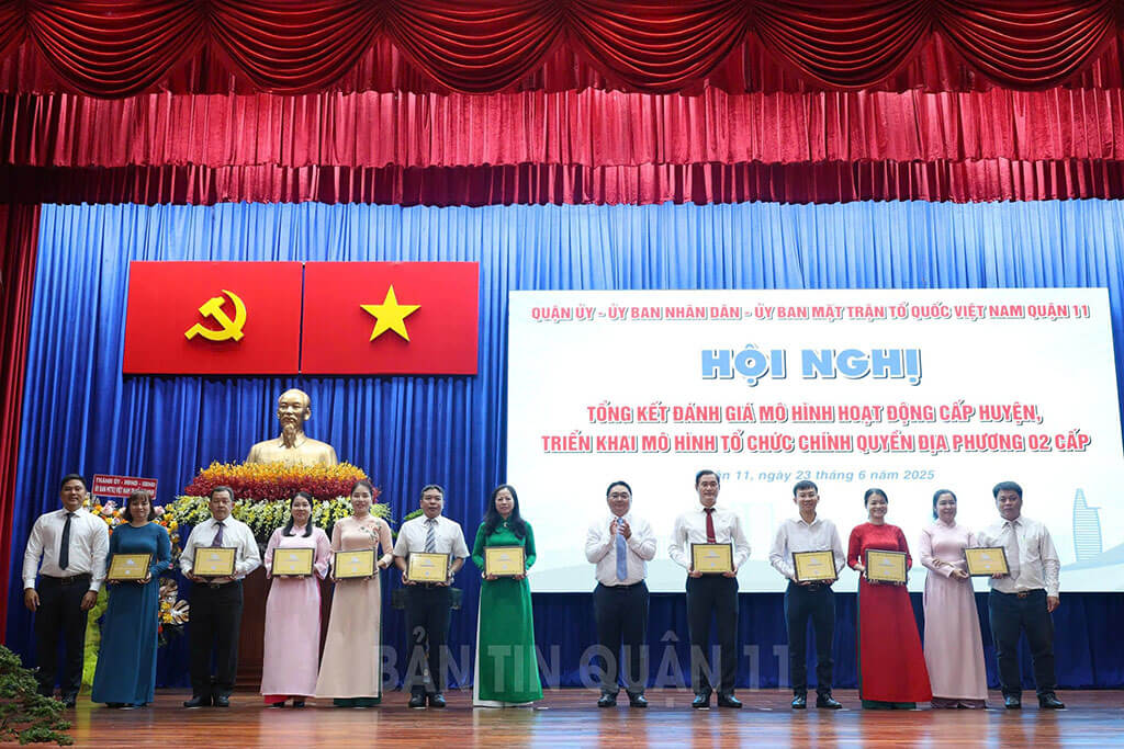 Bảng vinh danh gỗ in UV cơ quan Nhà nước