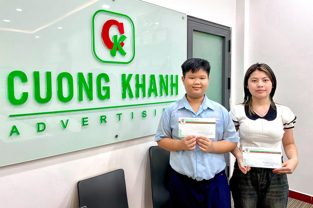 Trao học bổng cho con em đoàn viên Công đoàn