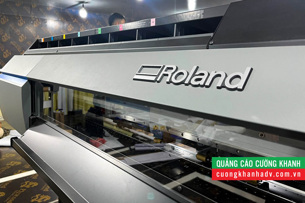 Hình ảnh máy in Roland tại xưởng Cường Khanh