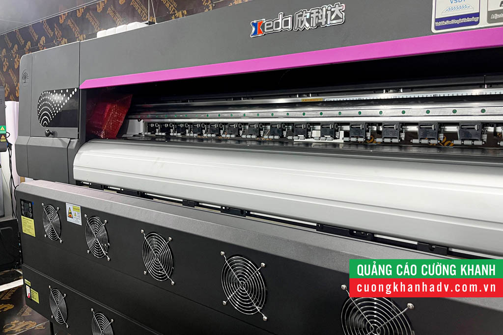 Hình ảnh máy in Roland tại xưởng Cường Khanh