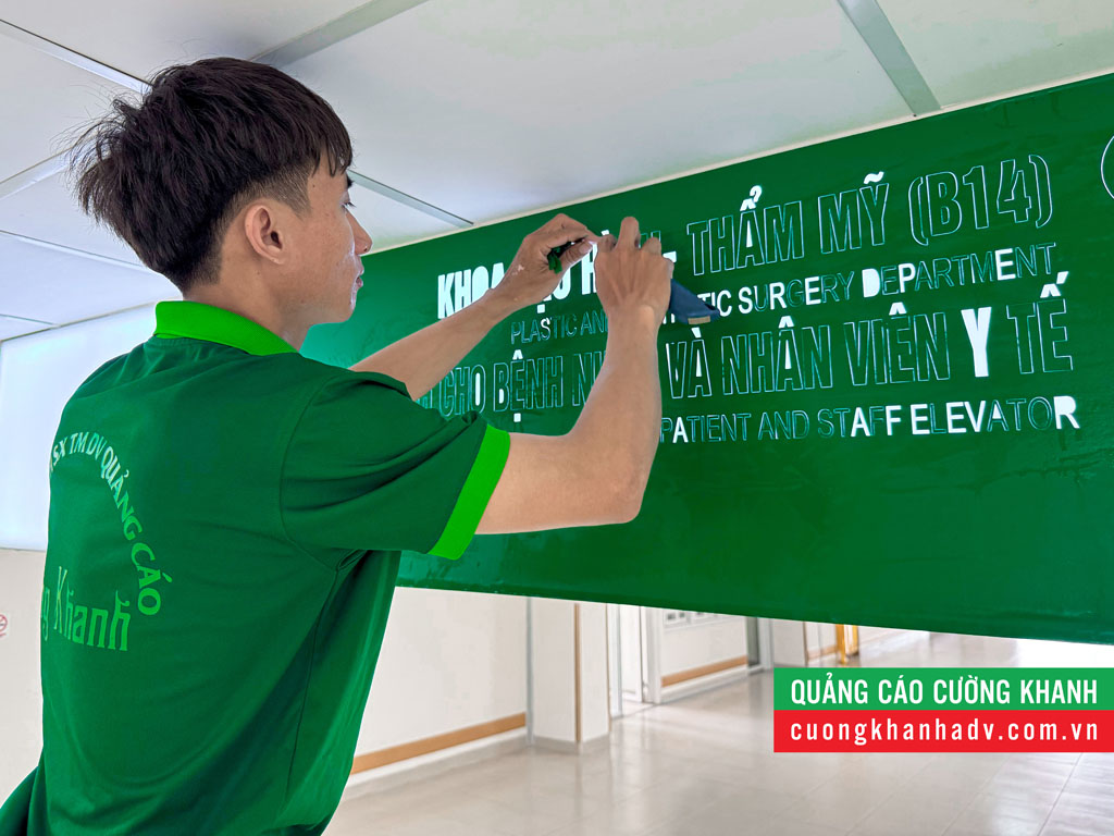 Hoàn thiện hệ thống biển hộp đèn chỉ dẫn y tế