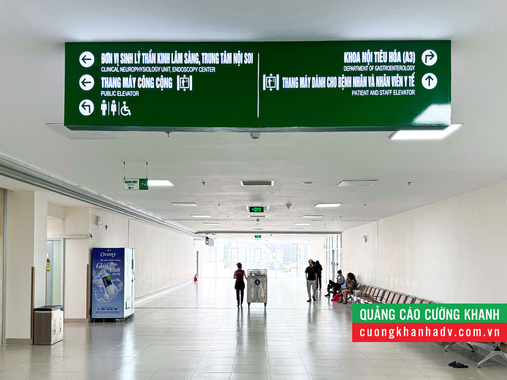 Hộp đèn mica biển chỉ dẫn bệnh viện