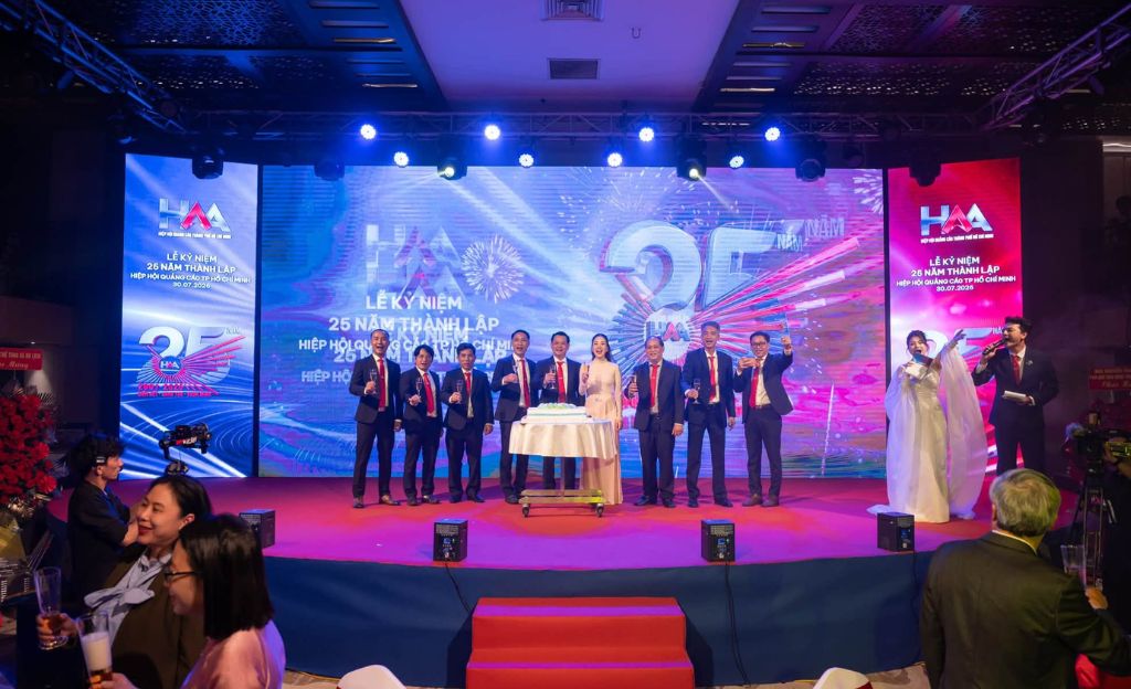 cuong-khanh-tai-tro-kim-cuong-ky-niem-25-nam-HAA-5